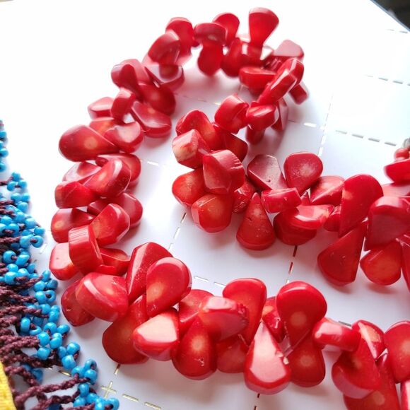 Coral Statement Necklace - Picture 2 of 4